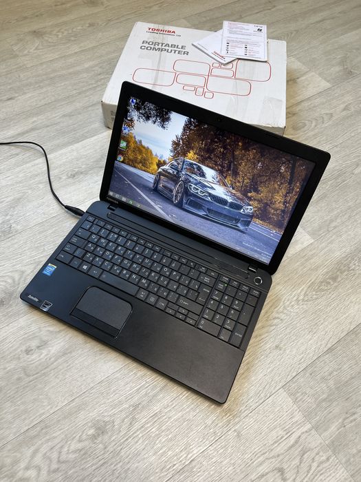 Ноутбук с Коробкой, новый SSD