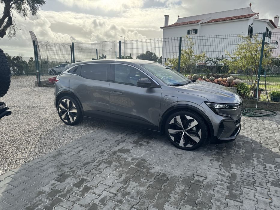 Renault Mégane E-Tech Techno EV40 131cv (40 kWh) 100% eletrico – 2023