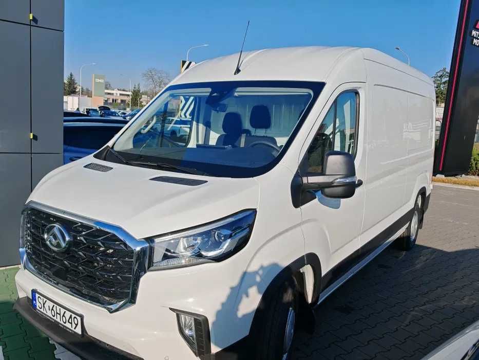 Wynajem Busa dostawczego(blaszak) L3h2 rocznik 2025