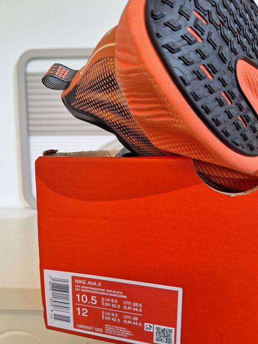 Кросівки Nike AVA X, HM9697 005, US10.5 E44.5 28.5CM