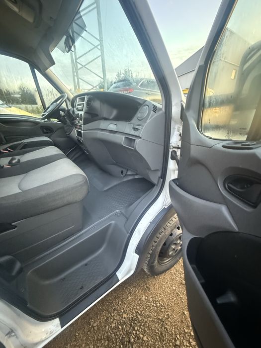 Samochód gastronomiczny Food Truck KURCZAK ROŻNO