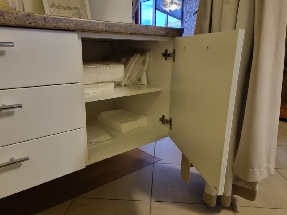 Szafka łazienkowa z blatem i umywalką rózne wym 120 140, 160, 180cm