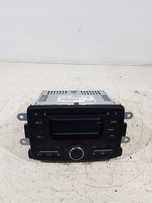 radio radioodtwarzacz cd 281155216r dacia duster i dokker bez kodu