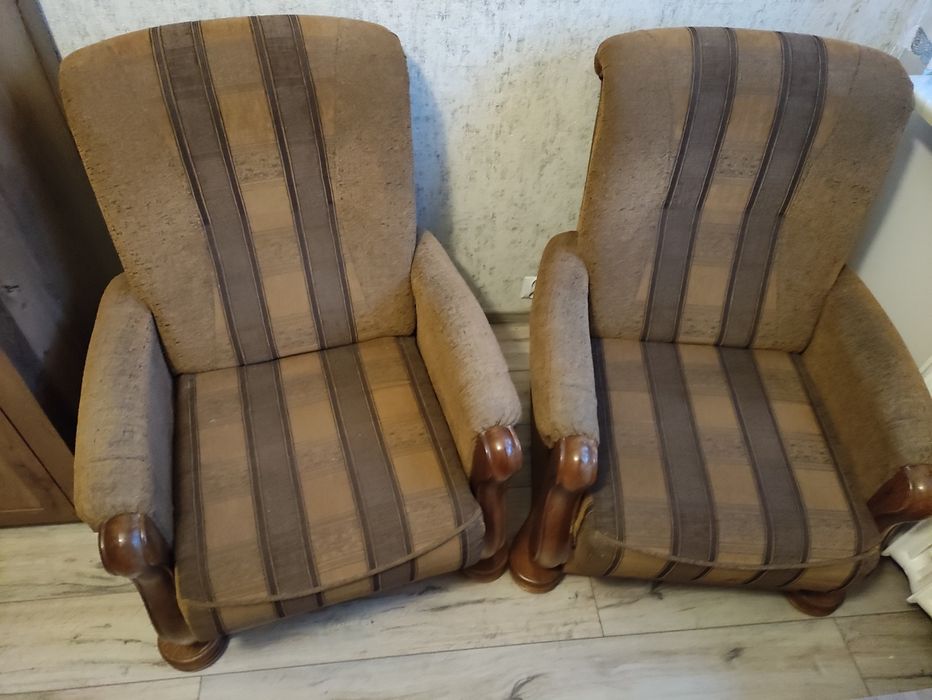 Komplet wypoczynkowy -kanapa + 2 fotele