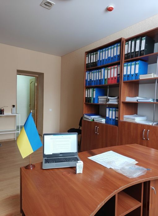 Оренда. Офісний простір на першому поверсі.