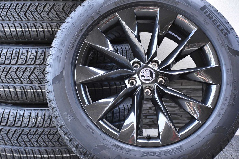 Nowe koła zimowe OEM Audi Q4 Sportback e-tron VW ID.4 ID.5 ID.6 SKODA ELROQ ENYAQ PEAQ CUPRA Tavascan 19" Pirelli