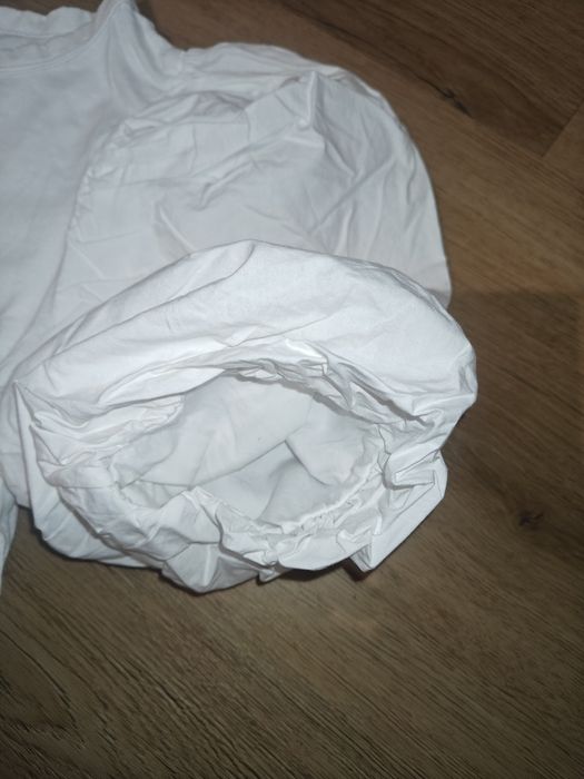 HM Biała bluzka z bufiastymi rekawami