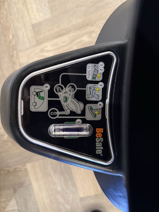 Fotelik samochodowy BeSafe iZi Twist  - LUSTERKO GRATIS