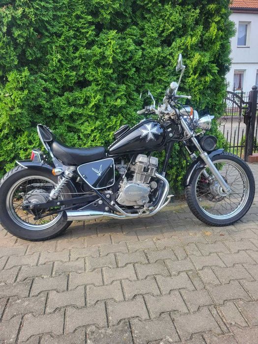 Motocykl Honda Rebel 125 cm