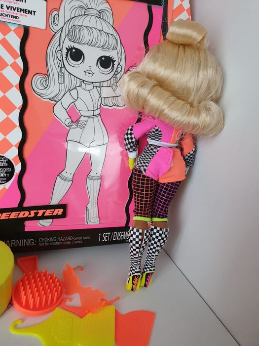 Lalka LoL suprise omg speedster z kartonem kolczyki buty