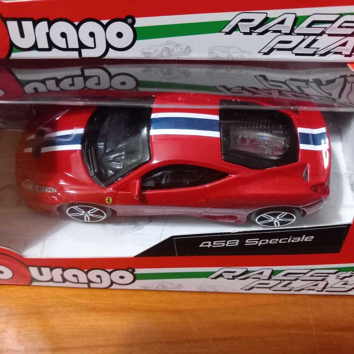Ferrari 1/43 Bburago NOVO com 10% de desconto