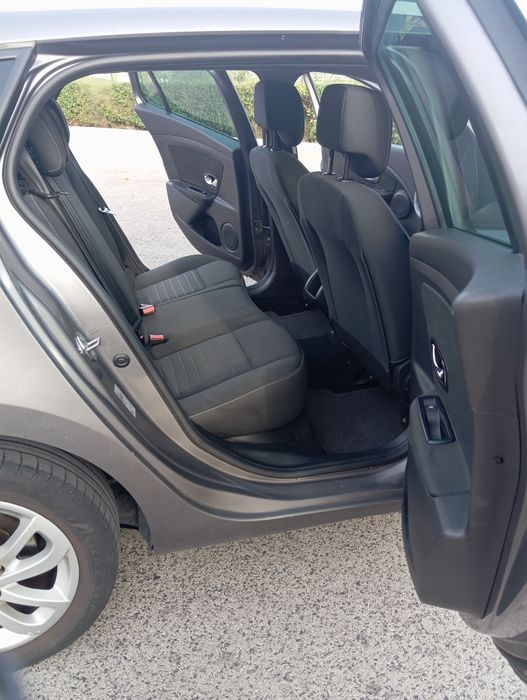 Renault Mégane Sport Tourer Limited 1.5 dCi APENAS 140000km