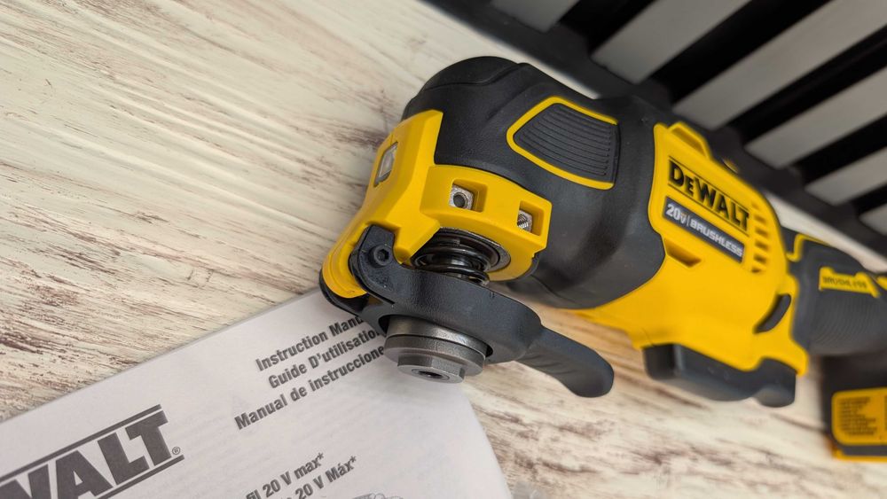 Безщіточній Мультитул реноватор DeWalt DCS354