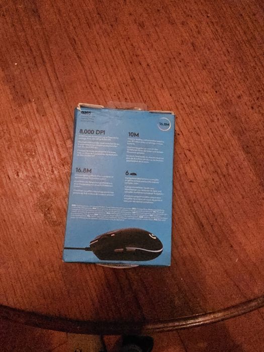 Rato Gaming Logitech G203 LightSync