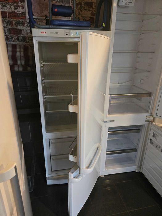 Lodówko-zamrażarka Simens 150/60 cm. Gwarancja! 273 l./63 l zamrażalnik Zadbana. Po serwisie.Kompletna.