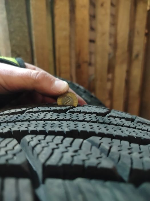 Dwie opony zimowe  185/65 R14 2024 r