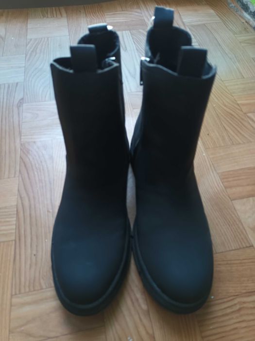 Wyprzedaż -buty czarne rozm.37 nowe-BARDZO TANIO