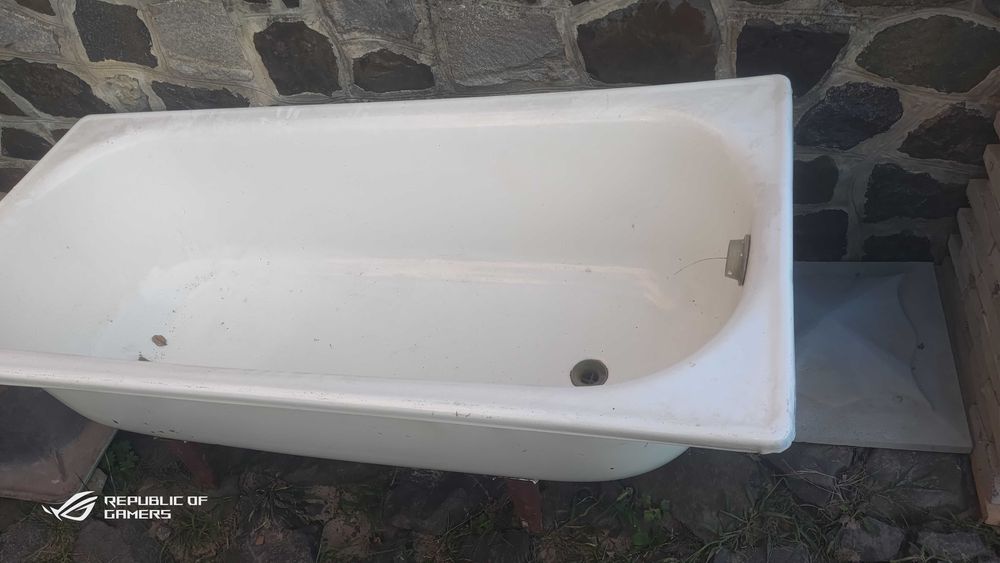 Продам ванну у Прилуцькому