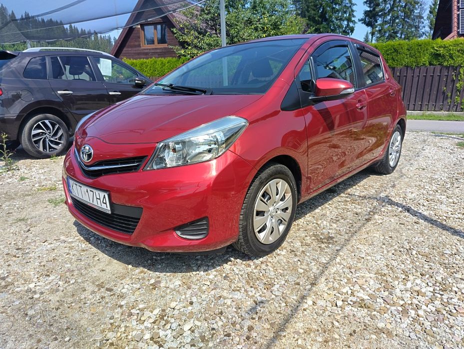 Toyota Yaris 1.0 ccm 70PS 5-drzwi  77 tyś km Klima , Kamera 10-2014 Bezwypadkowy  B.Ładna
