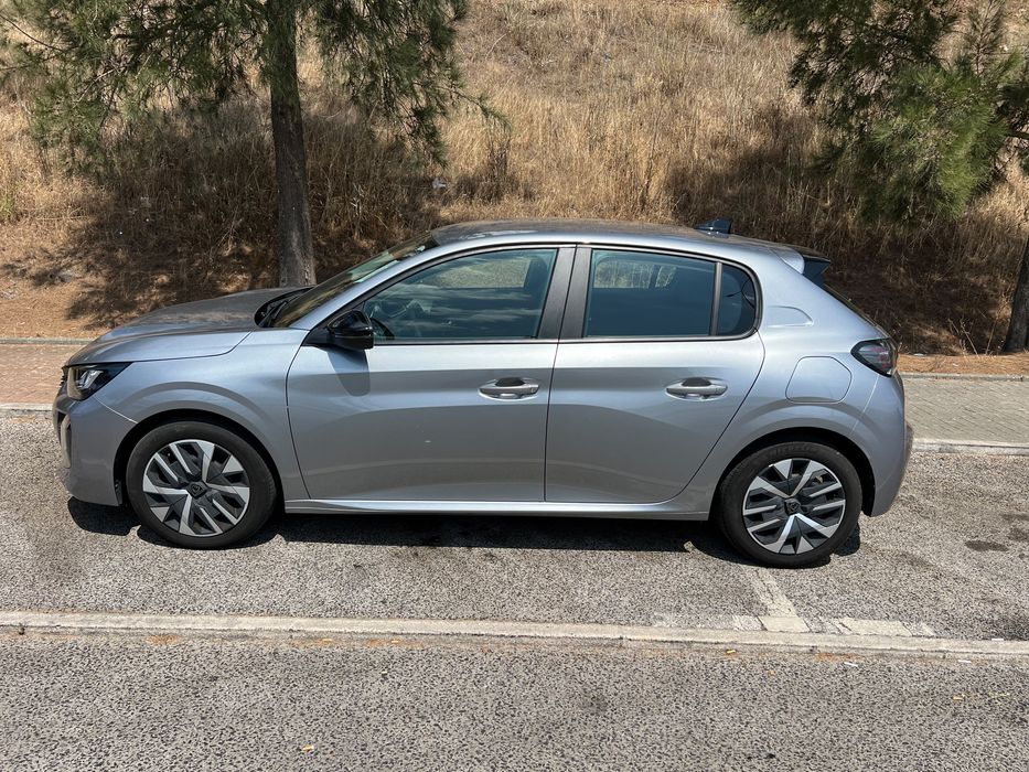Peugeot 208 1.2 PureTech 75cv | 2024 | 32.000 km