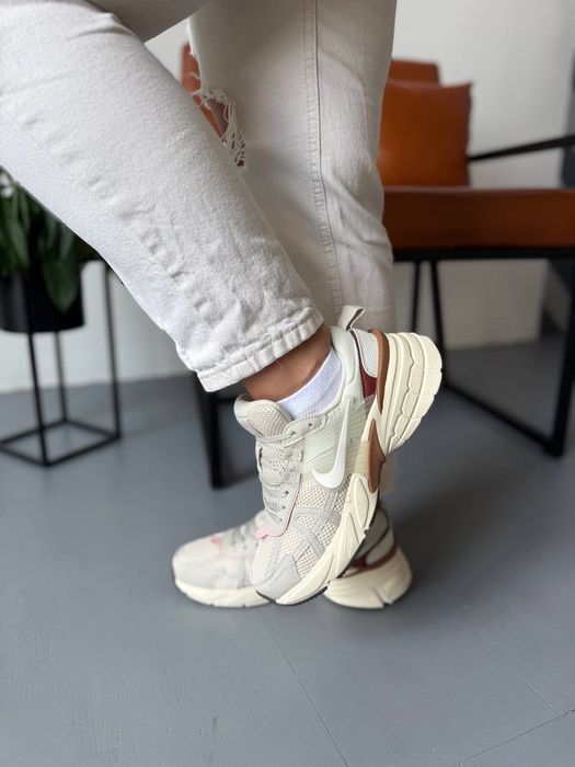 Nike V2K Runtekk Beige Grey (без предплат)