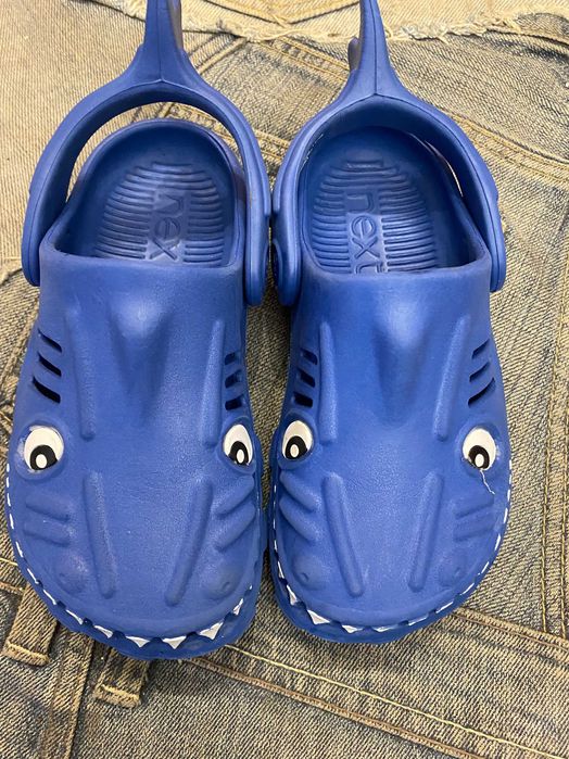 Крокси, сабо Next Акула 25, 5 р ( 16 см)