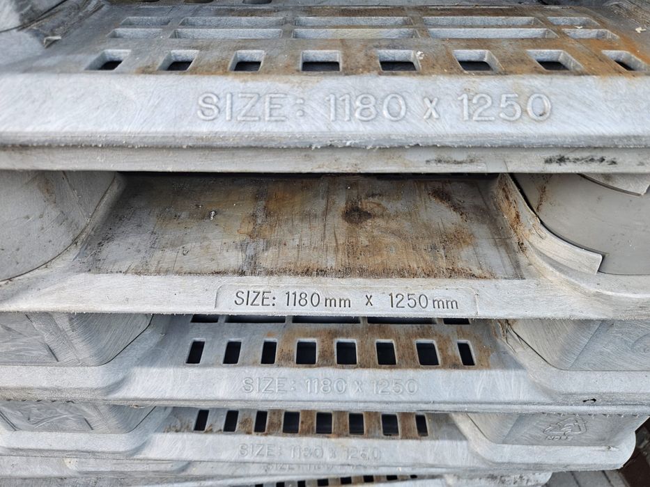 Sprzedam palety plastikowe 1180/1250