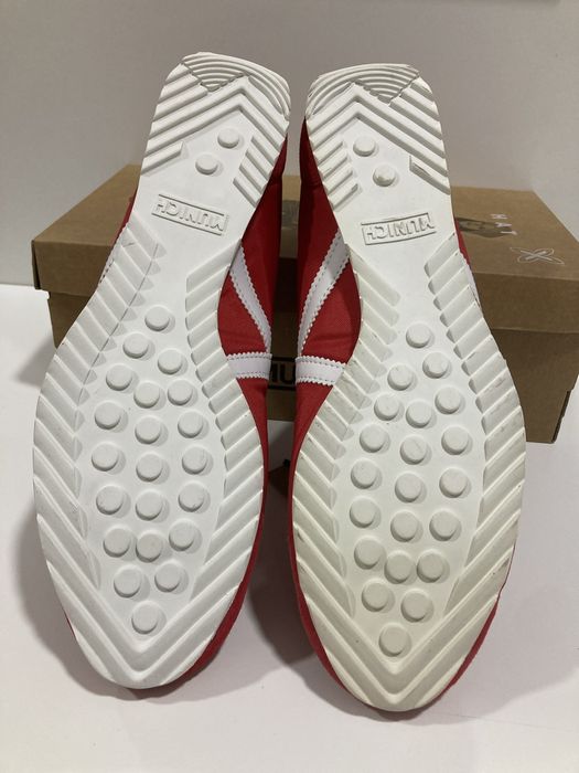 Sapatilhas Munich tamanho 46