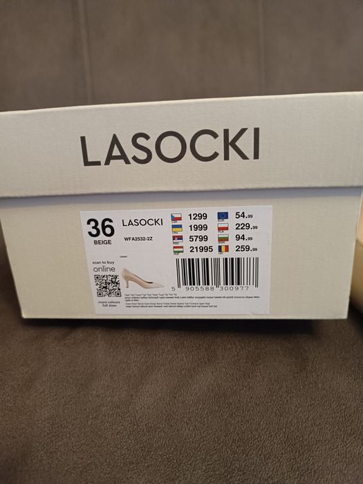 Czółenka skórzane buty szpilki Lasocki 36 beżowe