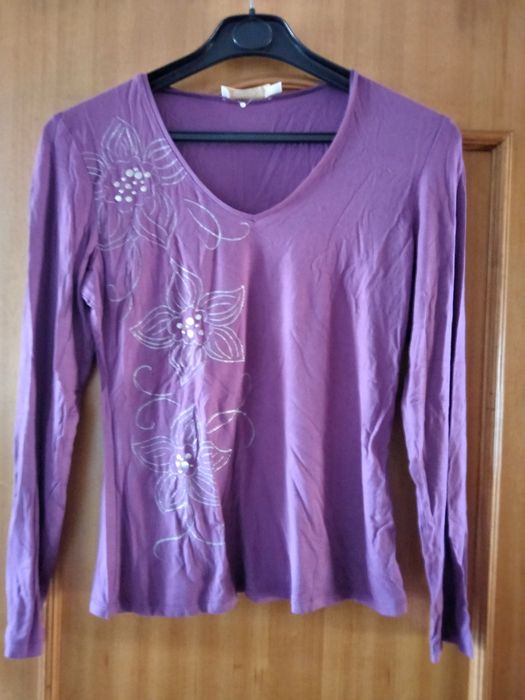 Túnicas e t-shirts