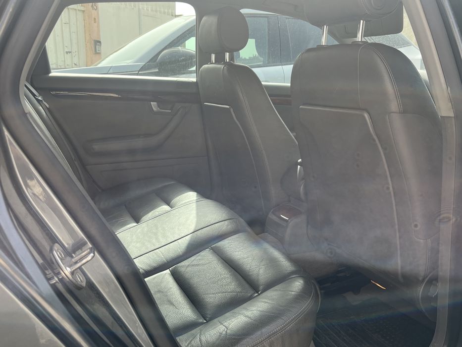 Audi A4 1.9 TDI com avaria