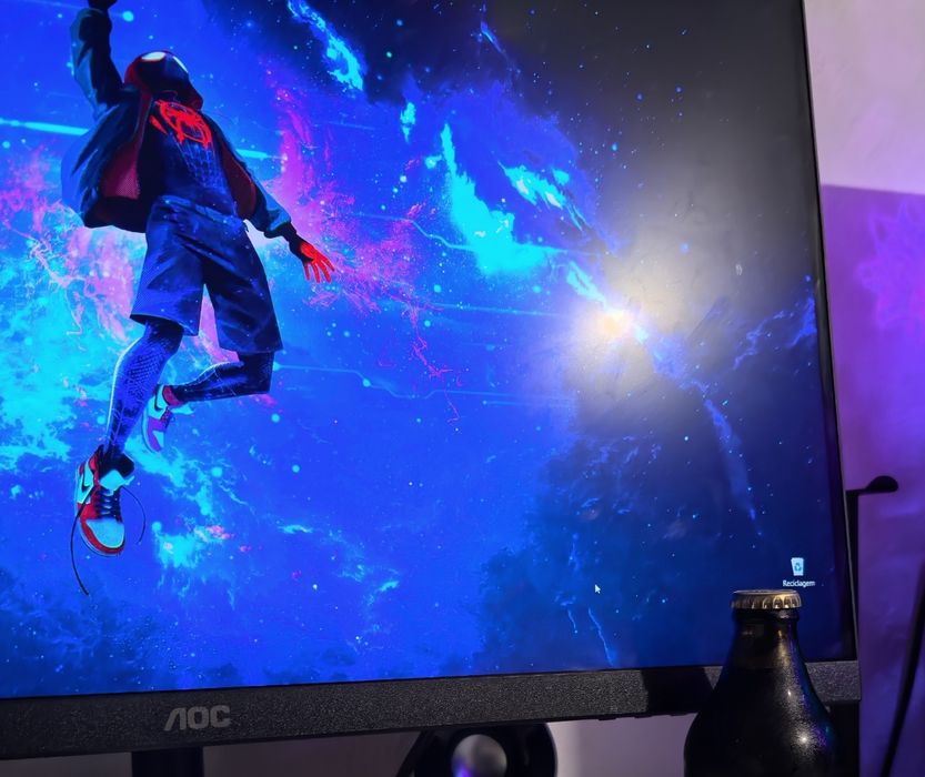 Monitor  AOC 260hz 1440P 0.3ms 27"