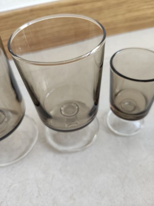 Copos de vidro de pé, 30 copos no total