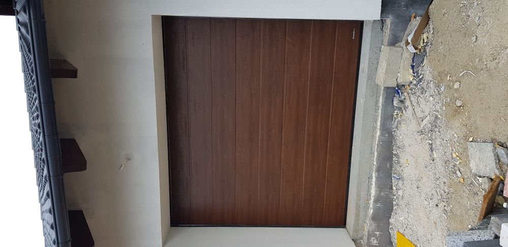 Brama garażowa segmentowa Bramy garazowe przemysłowe producent