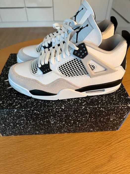 Nowy z metką Jordan 4 retro military black R.45