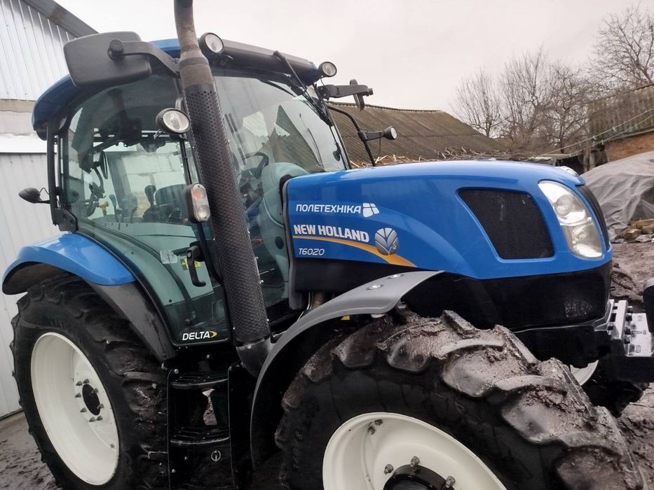 Трактор New Holland T6020