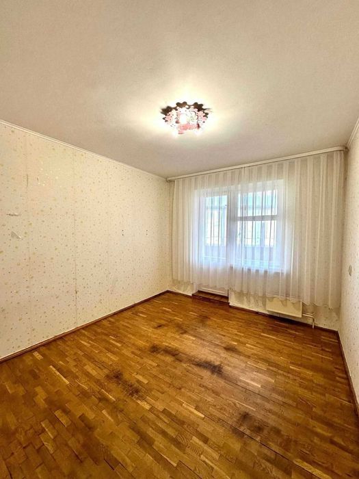 3 кімнатна квартира з ремонтом в Луцьку (33 квартал)