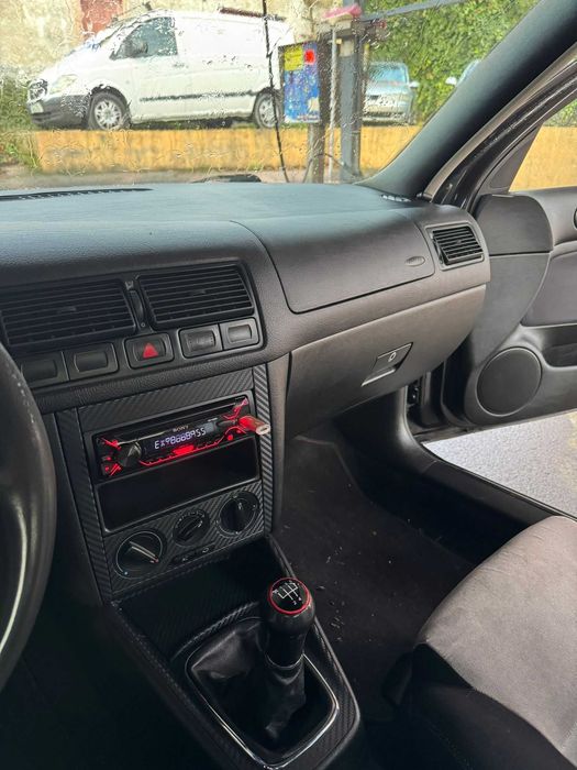 Golf 4 1.9 tdi 110cv Edicao 25anos - 250mil kms