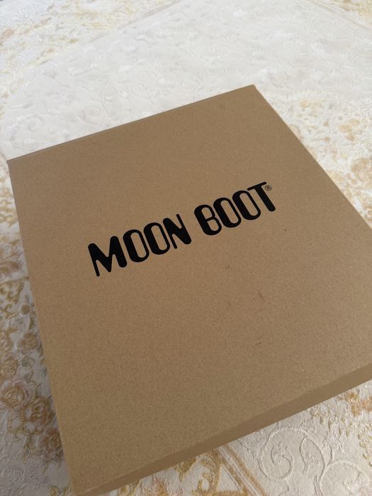 Продам Moon boot,оригінал