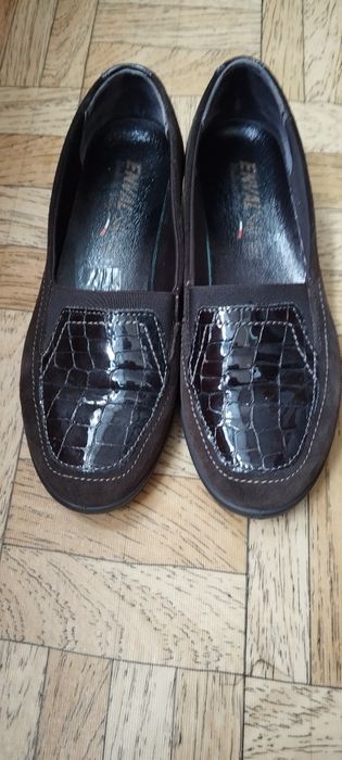 Туфли лоферы женские