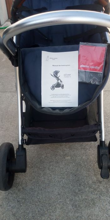 Carrinho bebe Pierre Cardin com isofix