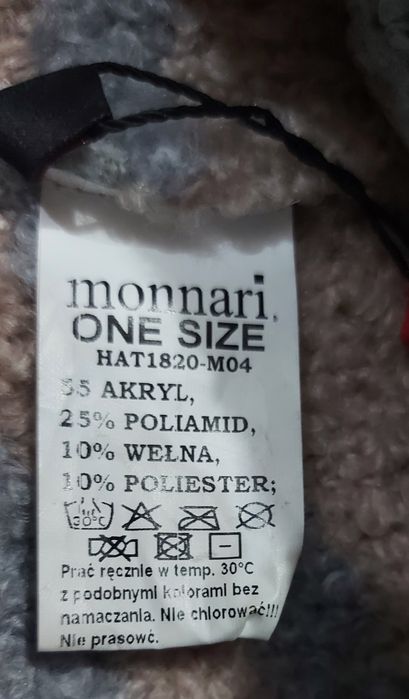 Nowa czapka Monnari