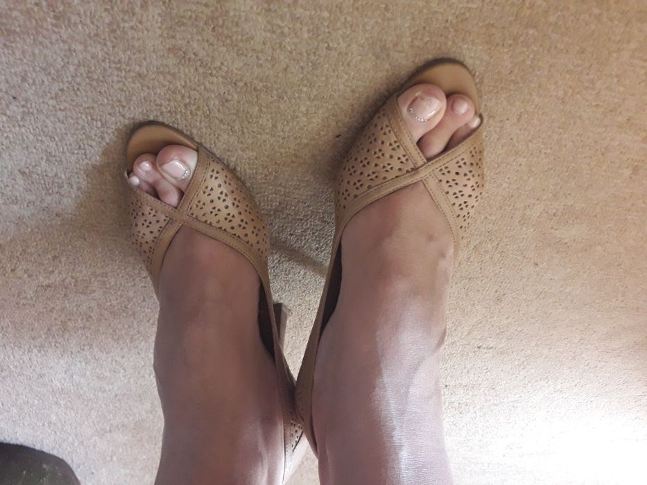 Туфли кожанные бежевые