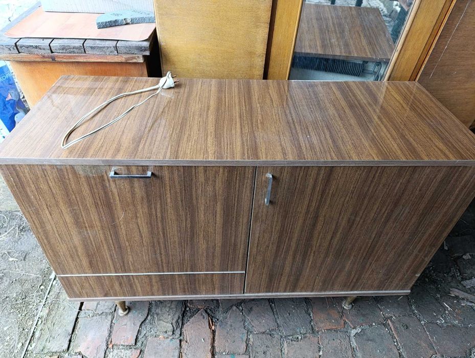 Продам холодильник-бар "Ладога".