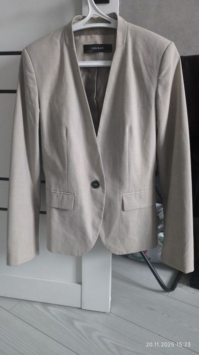 Речі Zara штани та жакет