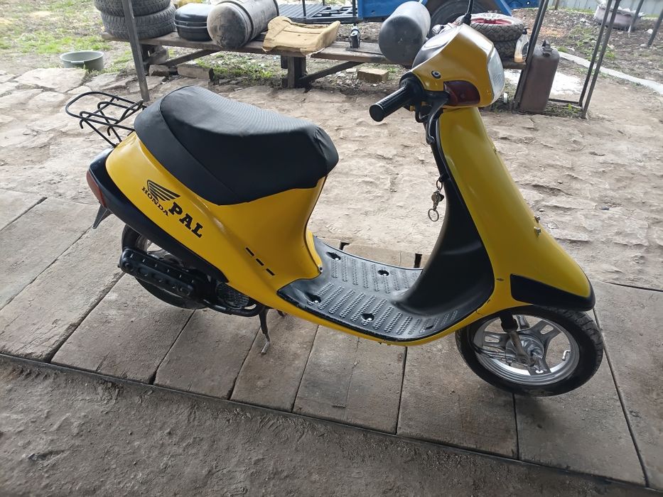 Скутер хонда пал