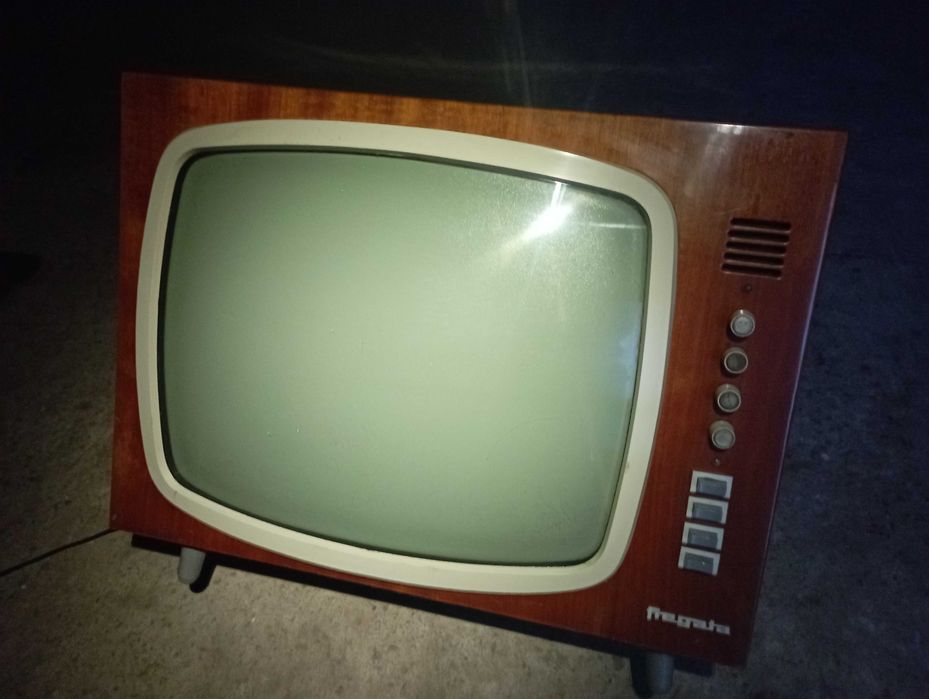 Stary telewizor fregata