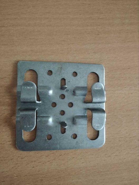 Кляймер цільний 10мм (оцинковка)