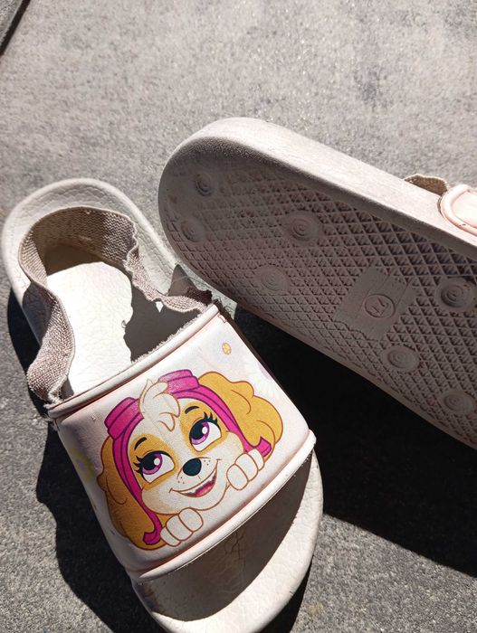 Kapcie i buty 27,29,30,31