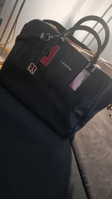 Torebka skórzana Calvin Klein